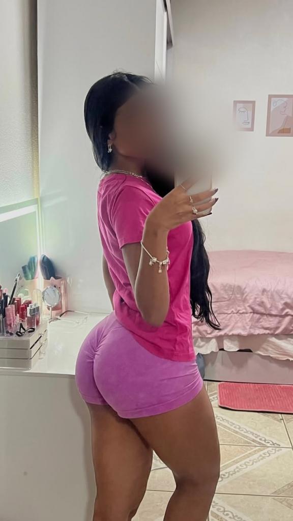 614930784: Chica busca chico en Tenerife