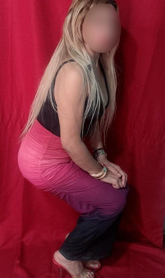 Chica busca chico en Sevilla: 