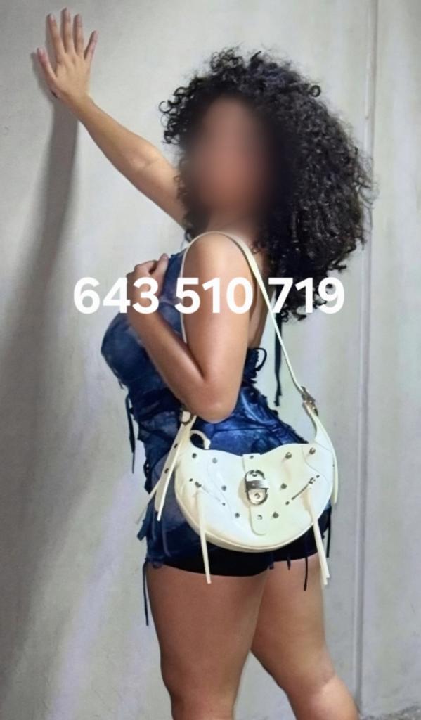 Chica busca chico en La Coruña: Chica busca chico