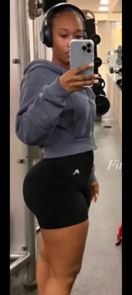 Chica busca chico en Granada: 