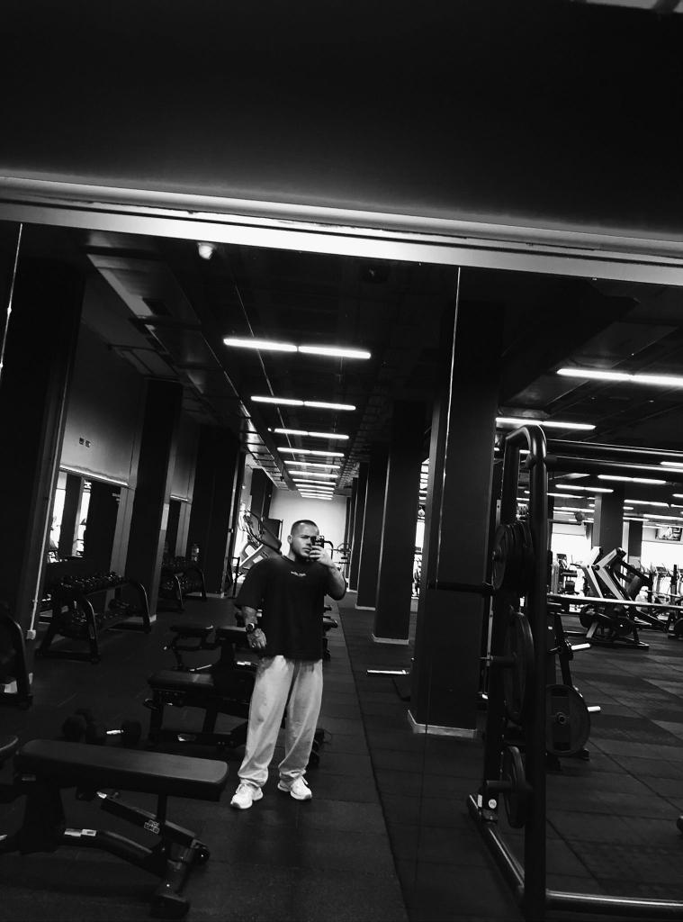 651783112: Chico busca chica en Barcelona