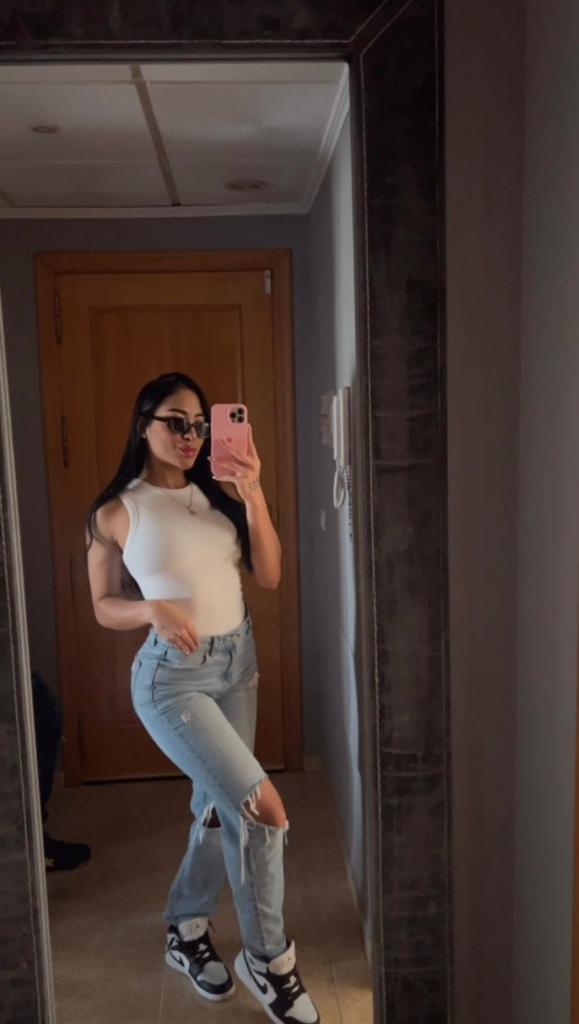 624334709: Chica busca chico en Ibiza