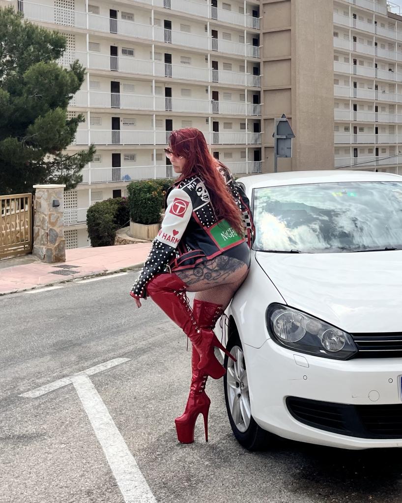 Chica busca chico en Alicante: 