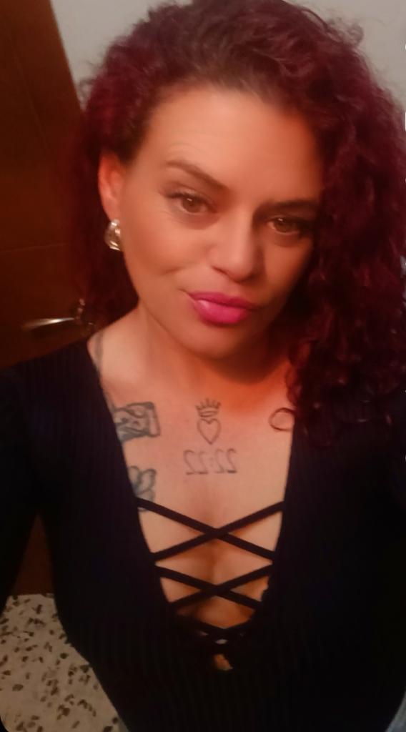 Chica busca chico en Cádiz: 