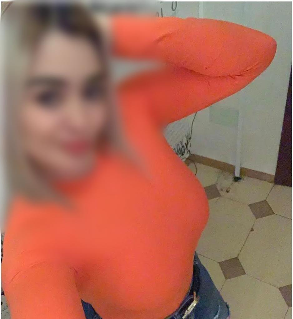 Chica busca chico en Lugo: 