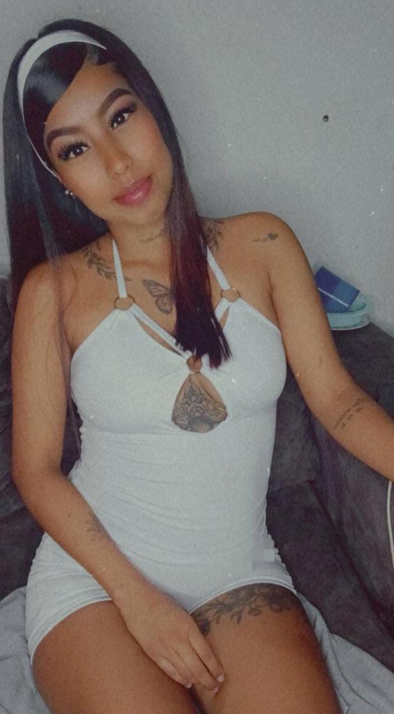 Chica busca chico en Granada: 