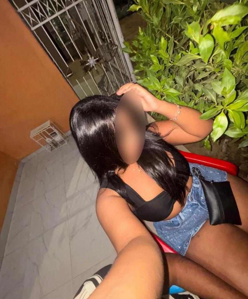 Chica busca chico en Tenerife: 