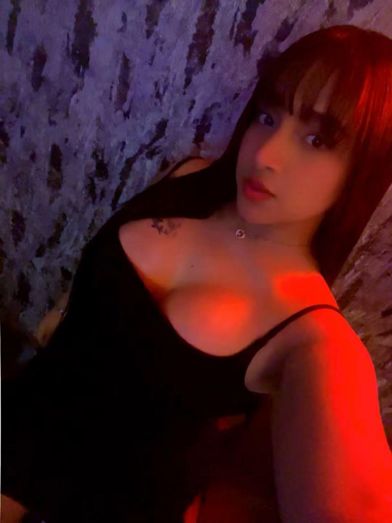 Chica busca chico en Barcelona: 