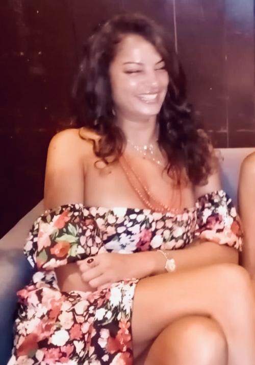 613503977: Chica busca chico en Ibiza