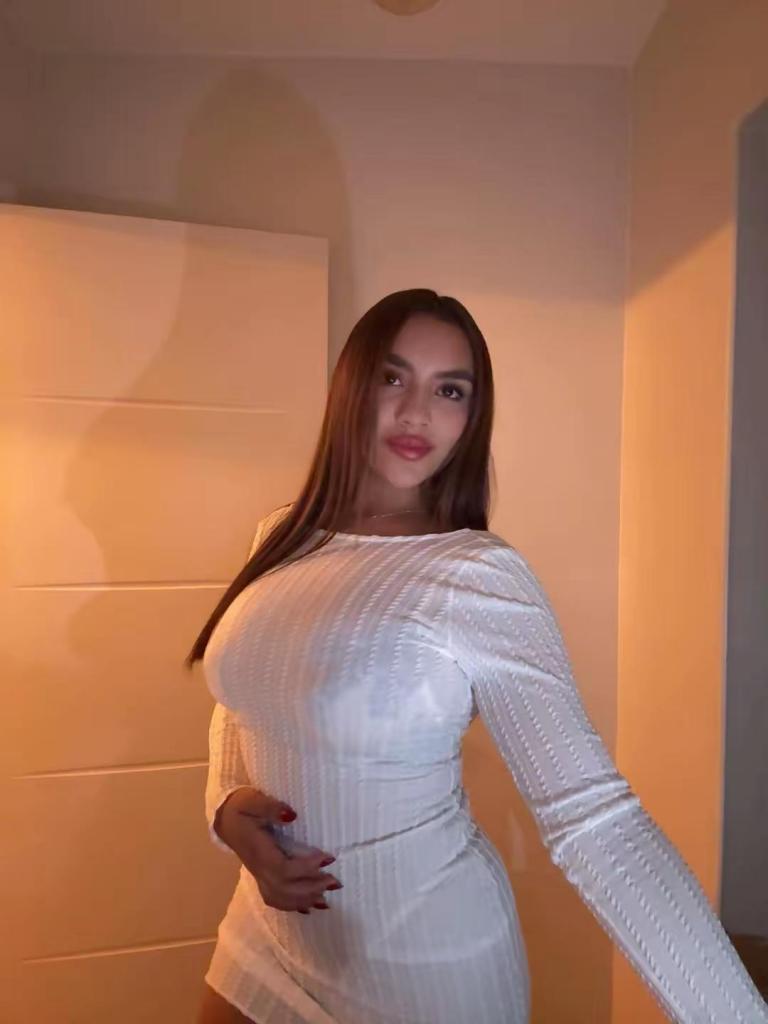 Chica busca chico en Las Palmas: Chica busca chico