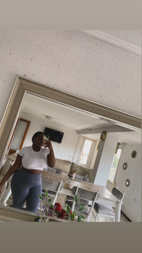 Chica busca chico en Alicante: 