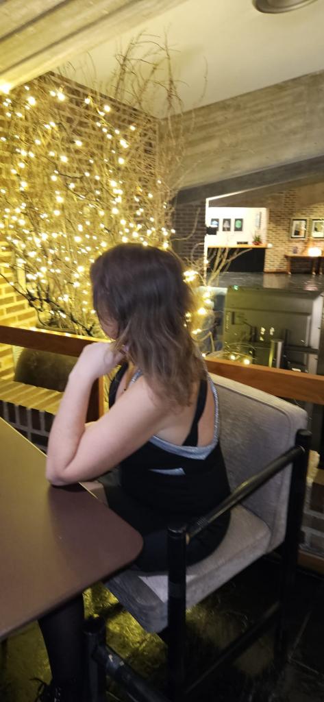 643968723: Chica busca chico en Segovia