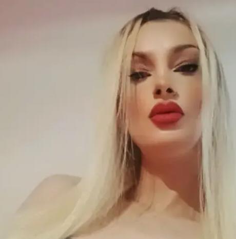 643712460: Chica busca chico en La Coruña