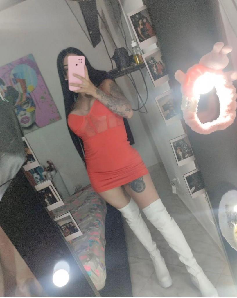 613695209: Chica busca chico en Asturias