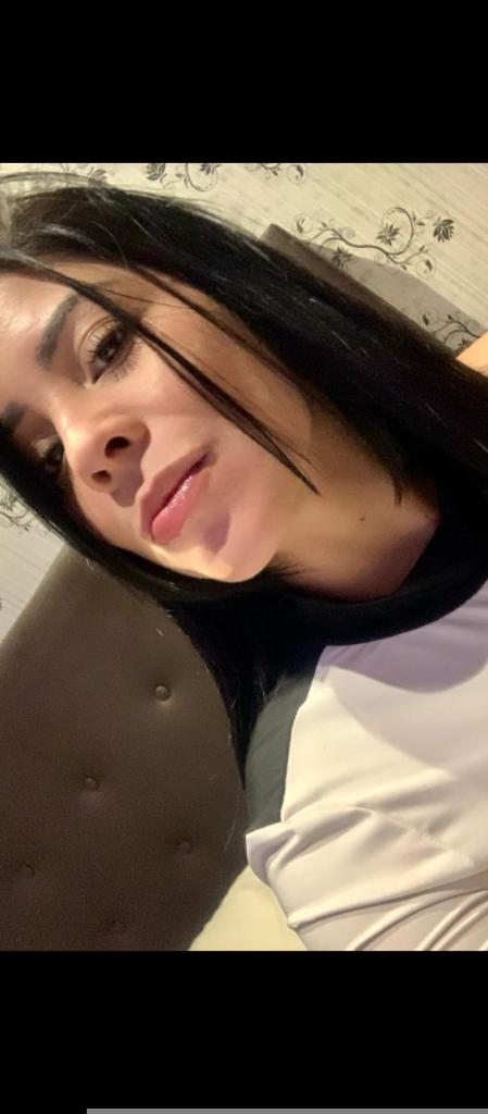 Chica busca chico en Tarragona: Chica busca chico