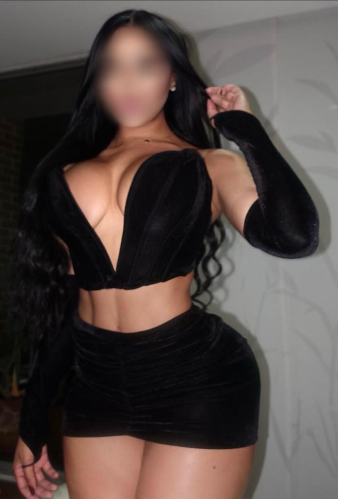 Chica busca chico en Granada: 