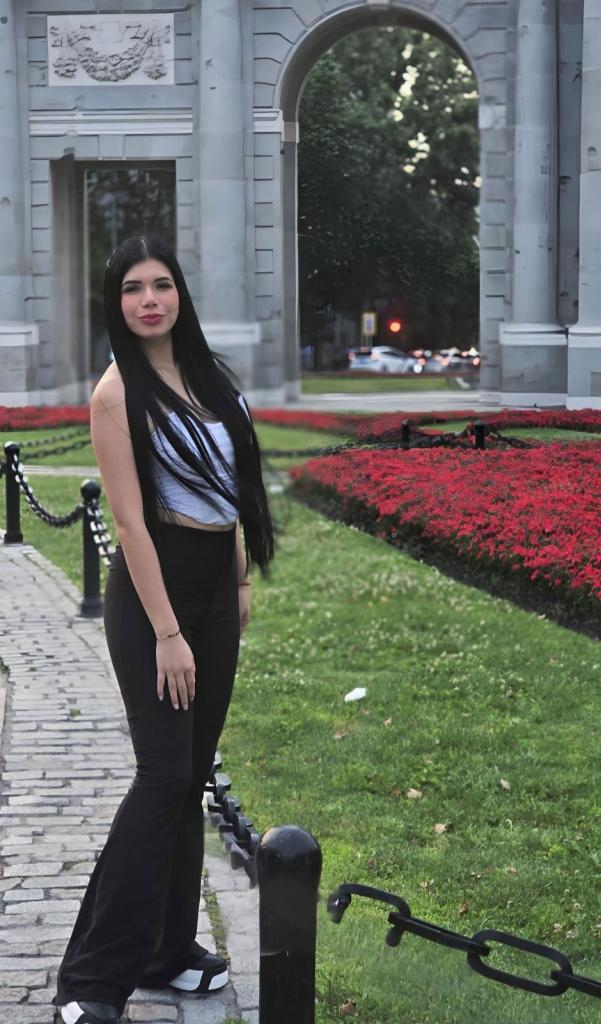 Chica busca chico en Ibiza: 