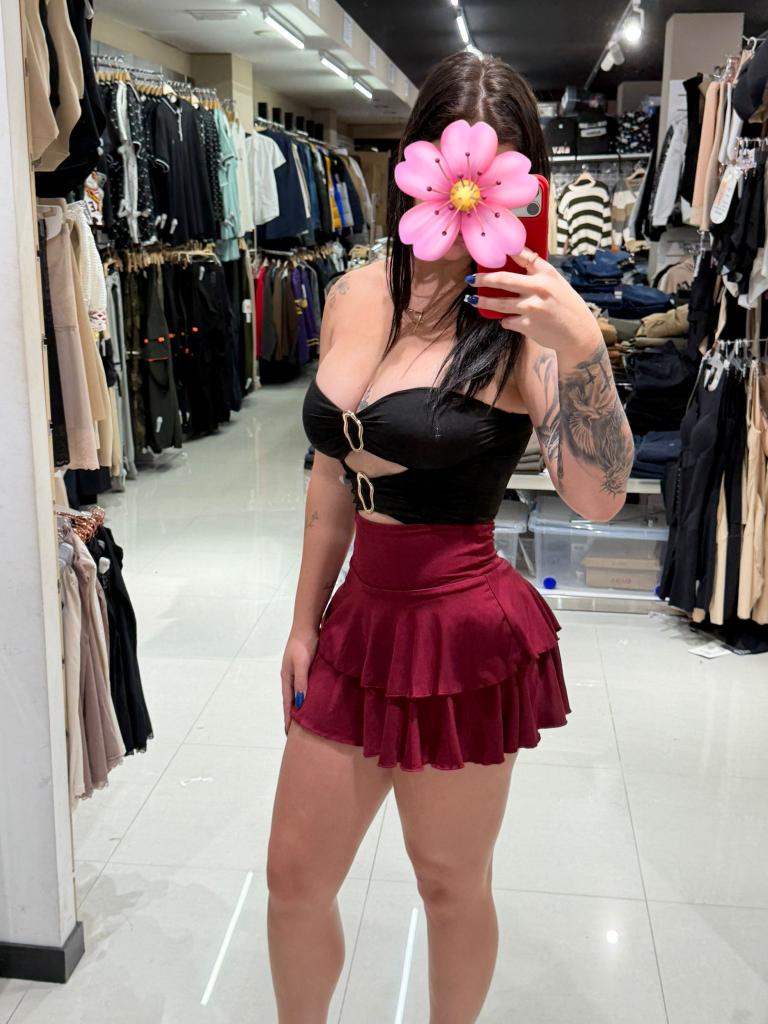 Chica busca chico en Ibiza: 