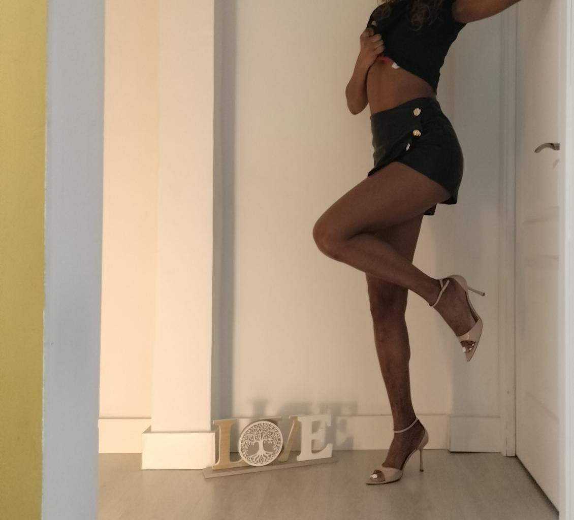 624746421: Chica busca chico en Mallorca