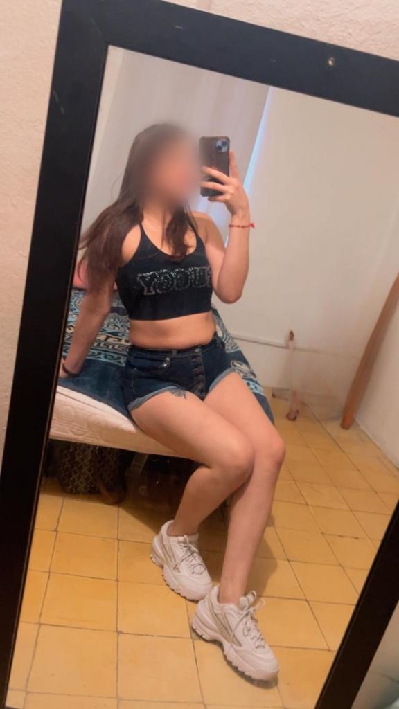 Chica busca chico en Granada: 