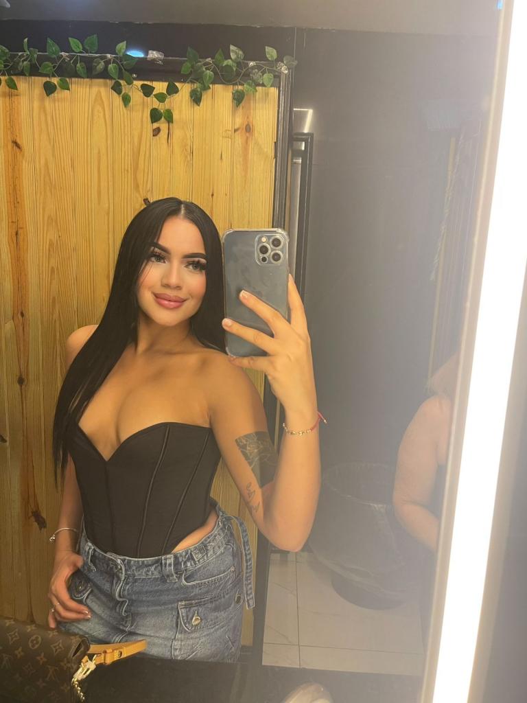 623583970: Chica busca chico en Asturias