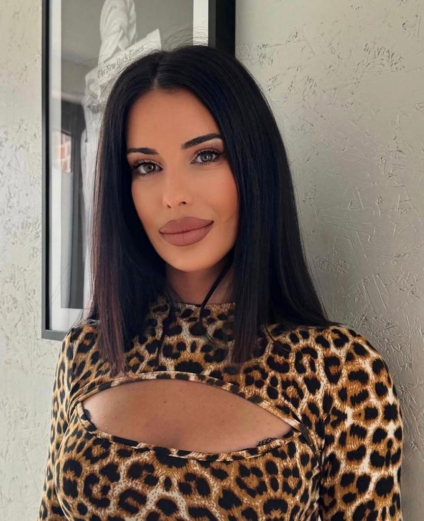 Chica busca chico en Almería: 