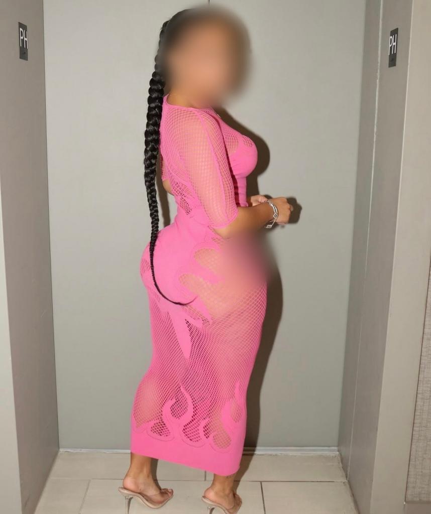 Chica busca chico en Barcelona: 