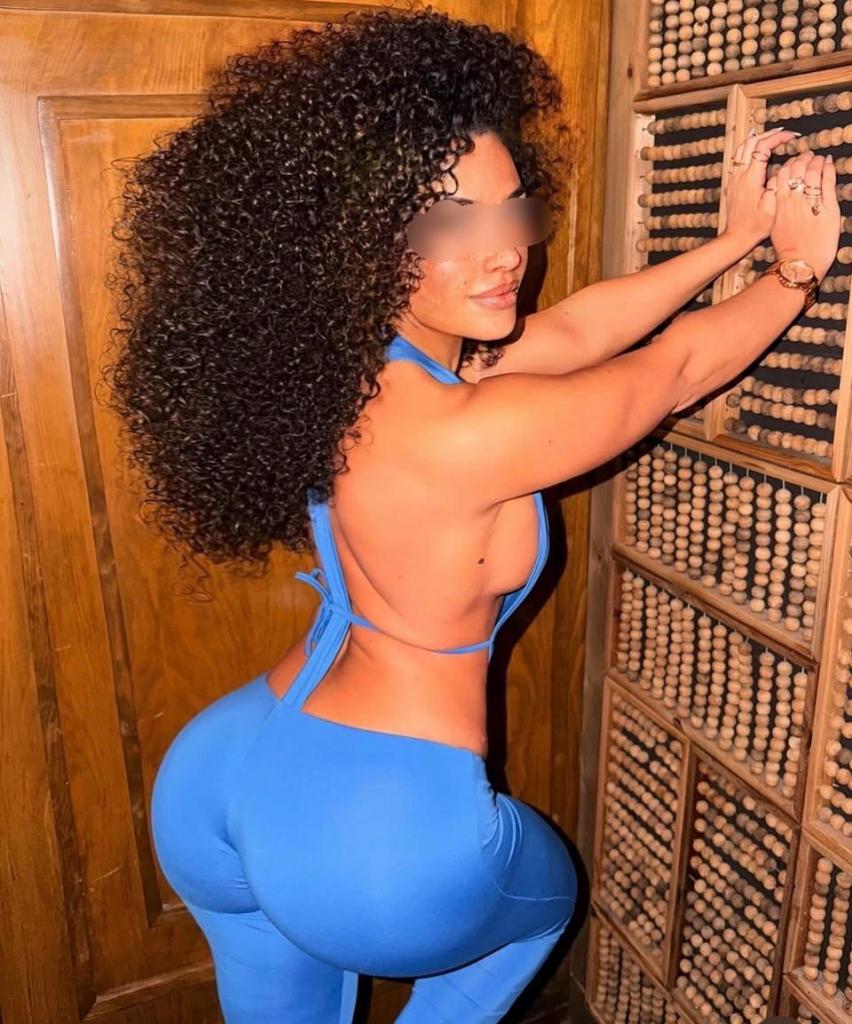 Chica busca chico en La Coruña: 