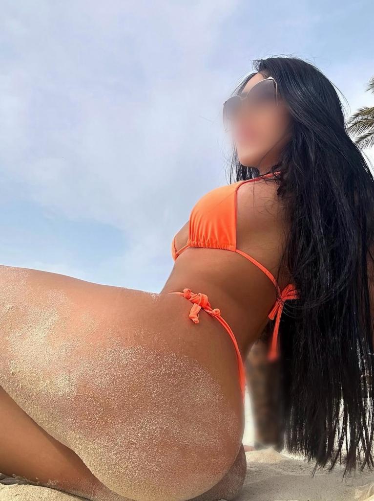 Chica busca chico en Granada: Chica busca chico