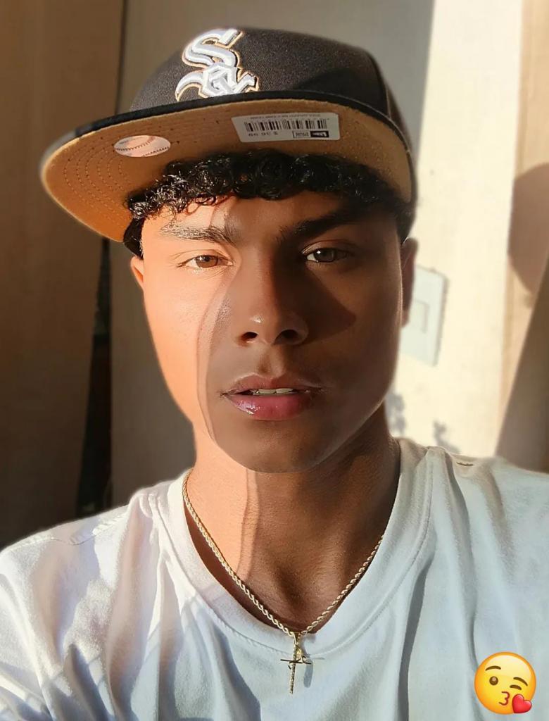 613682116: Chico busca chica en Tenerife