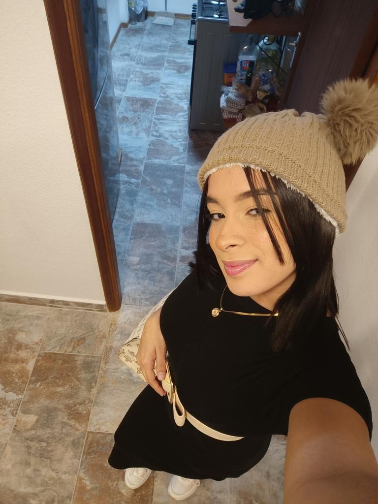 Chica busca chico en Tenerife: 