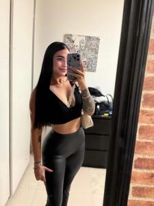 647315397: Chica busca chico en Madrid