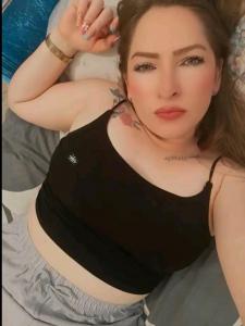 643684065: Chica busca chico en Navarra