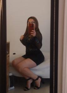 643661557: Chica busca chico en Asturias