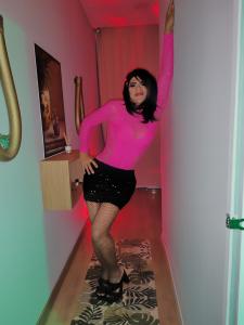 645218017: Chico busca chica en La Coruña