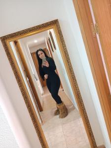 614720602: Chica busca chico en Menorca