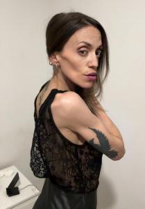 643688515: Chica busca chico en Madrid