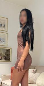 690695843: Chica busca chico en Barcelona