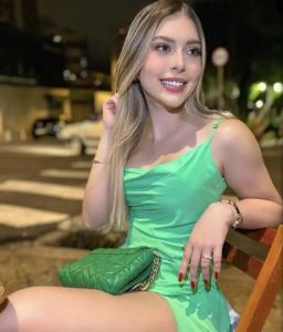 631344821: Chica busca chico en Tarragona