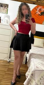 695443636: Chica busca chico en Madrid