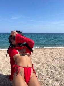 665422674: Chica busca chico en Gerona