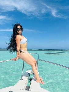 627259880: Chica busca chico en Sevilla