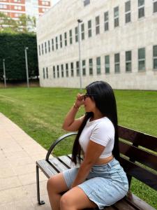 657247549: Chica busca chico en Navarra