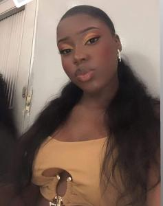 604390313: Chica busca chico en Valencia