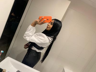 604866144: Chica busca chico en Gerona
