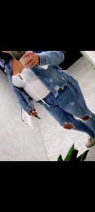 645886875: Chica busca chico en Madrid