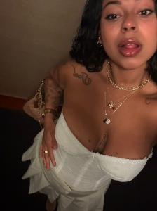 614938310: Chica busca chico en La Coruña