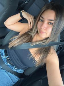 688394537: Chica busca chico en Madrid