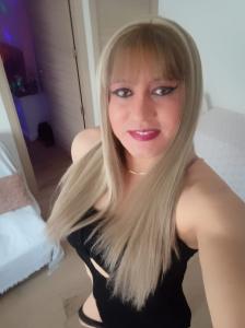 631197552: Transexual en Huelva