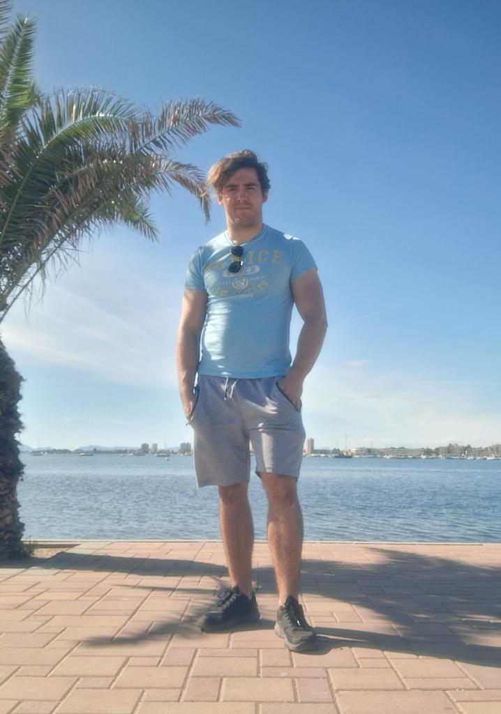 641664730: Chico busca chica en Castellón